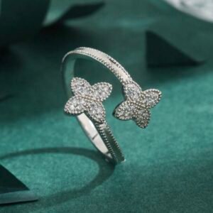 Clef ring